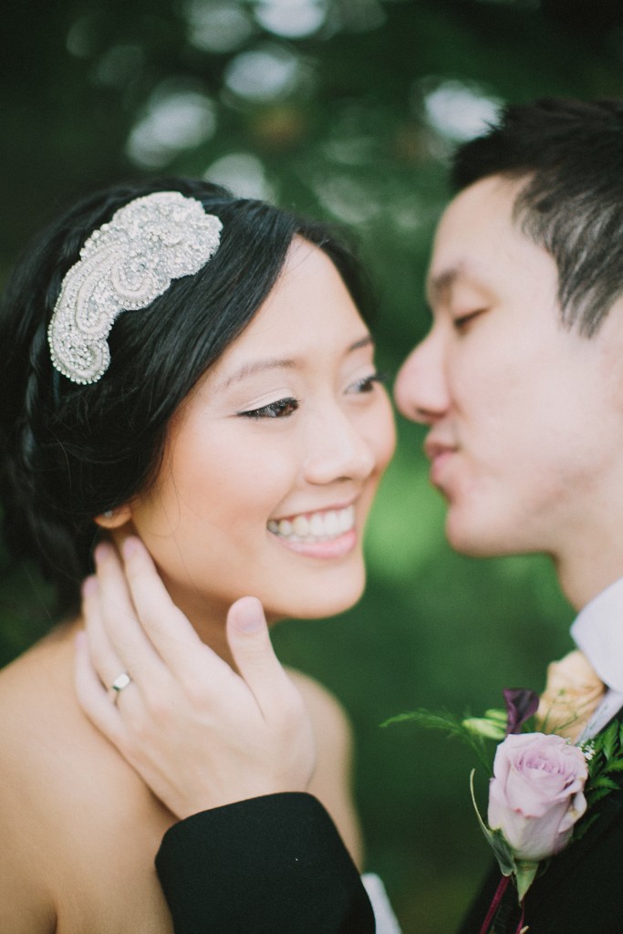 nicholas-lau-nicholau-weddings-london-film-photography-beautiful-pretty-blog-first-wedding-love-cute-chinese-asian-kel-jo-speech-banquet-table-hair-accesory-crystal-headband-bride-groom