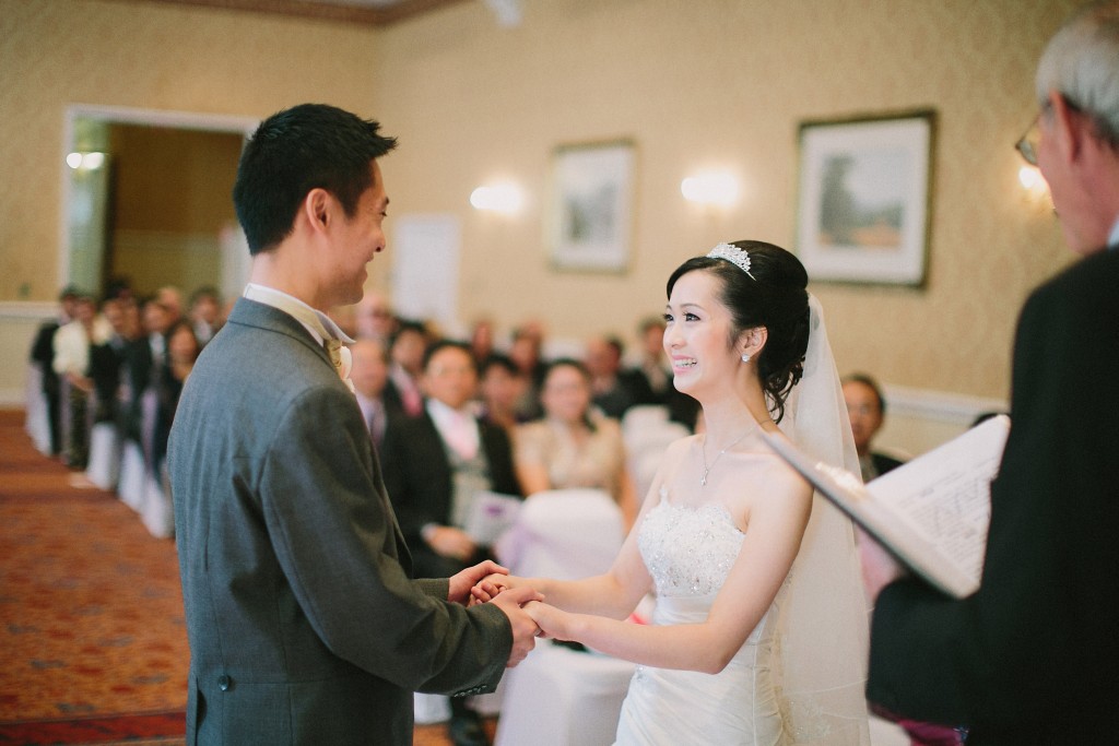 nicholas-lau-nicholau-london-film-photography-chinese-asian-wedding-bride-looks-so-happy-to-be-marrying-her-husband