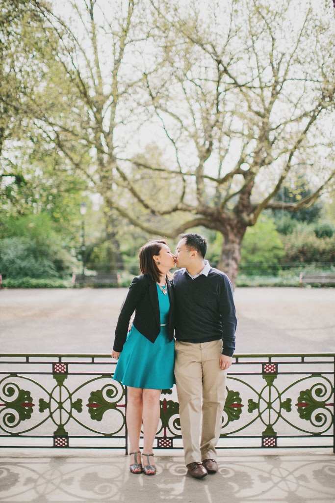 nicholas-lau-nicholau-engagement-spring-photography-peony-and-mockingbird-chinese-couple-battersea-park-westminster-something-blue-kiss-peck-stand-tall-together-b