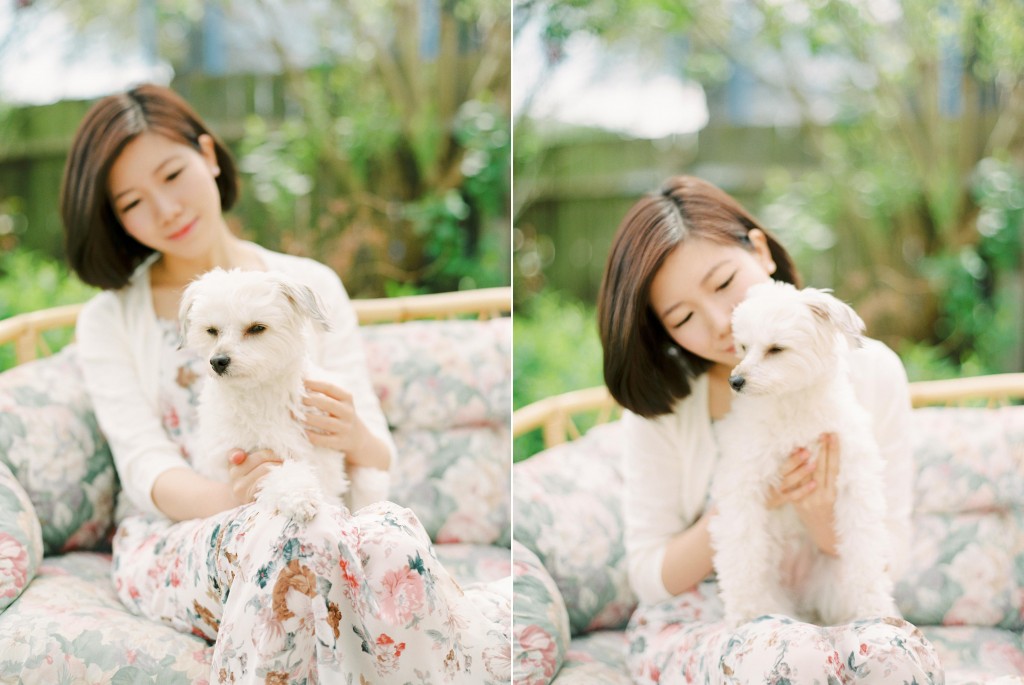 Nicholas-lau-nicholau-lifestyle-portrait-film-photography-fuji-400-contax-645-garden-girl-taiwanese-summer-sunny-floral-dress-pale-bob-hair-best-friend-dog-chinese-crested-in-lap