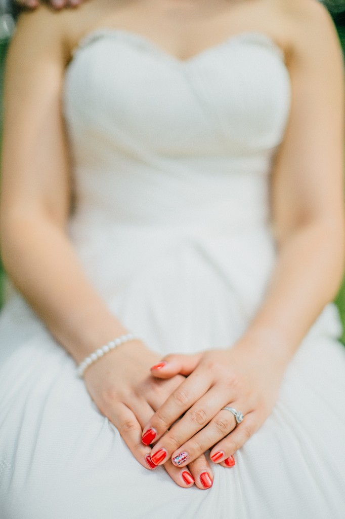 nicholau-nicholas-lau-wedding-fine-art-photography-london-chinese-asian-red-nails-accent-nail-ring-finger-modern-lady-bride-white-gold-diamond