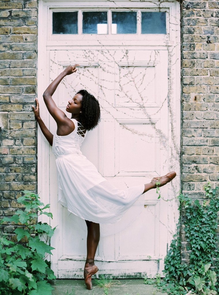 nicholas-lau-photo-photography-uk-black-african-american-ballerina-london-royal-ballet-flats-dancer-dancing-contax-645-fuji-400h-eos3-160ns-film-fine-art-rustic-door-vine-on-pointe