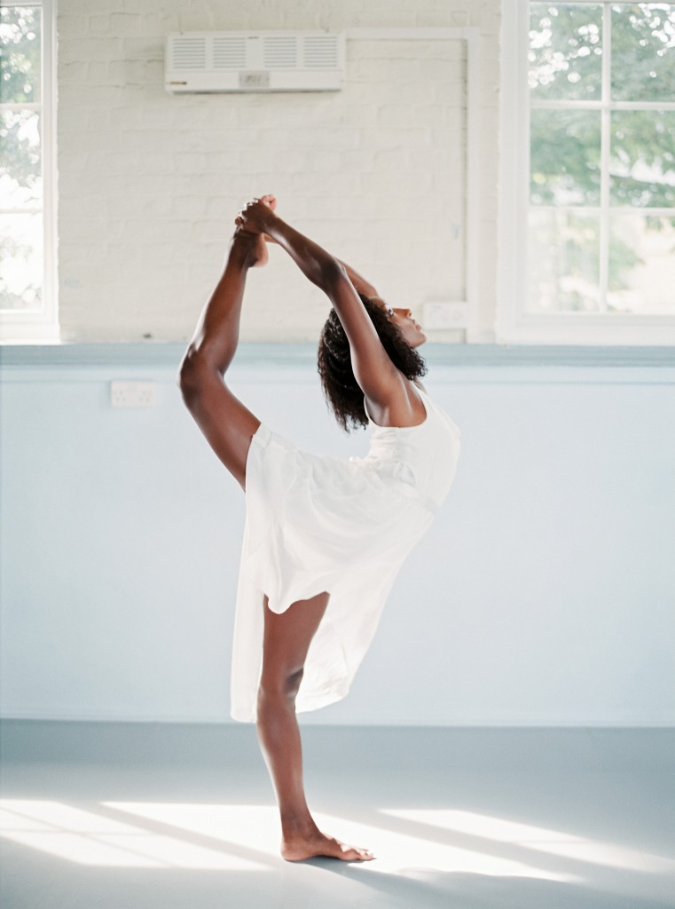 nicholas-lau-photo-photography-uk-black-african-american-ballerina-london-royal-ballet-flats-dancer-dancing-contax-645-fuji-400h-eos3-160ns-film-fine-art-scorpion-flexible
