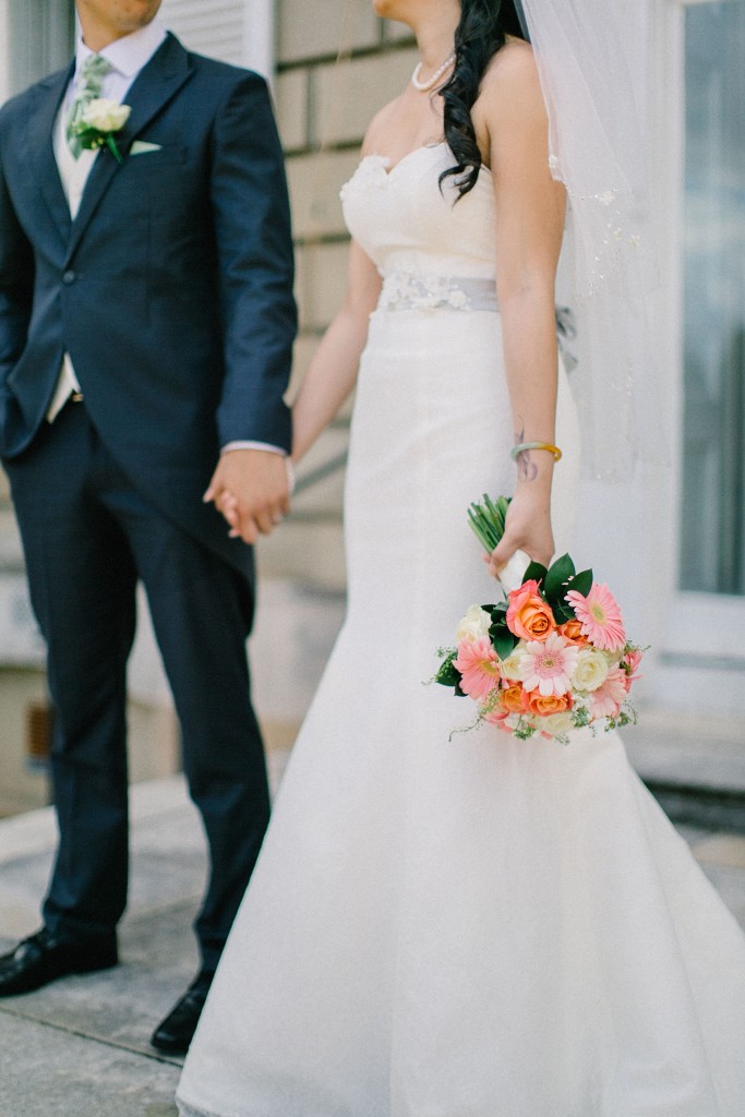 nicholas-lau-photo-photography-wedding-uk-london-asian-chinese-groom-bride-holding-hands