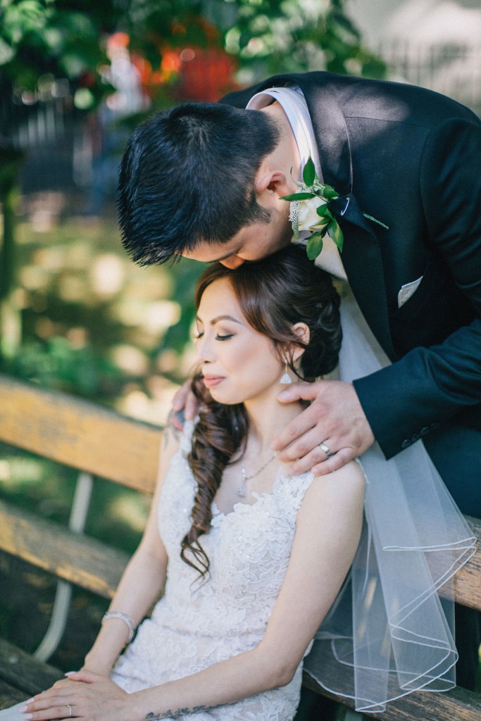 nicholas-lau-photo-photography-fine-art-film-wedding-london-asian-chinese-uk-mulitcultural-ceremony-reception-alternative-bride-groom-kissing-her-forehead
