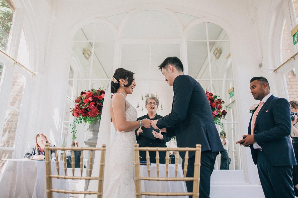 nicholas-lau-photo-photography-wedding-uk-london-holland-park-gardens-orangery-the-chinese-couple-summer-beautiful-photographer-ceremony-bride-groom-say-vows