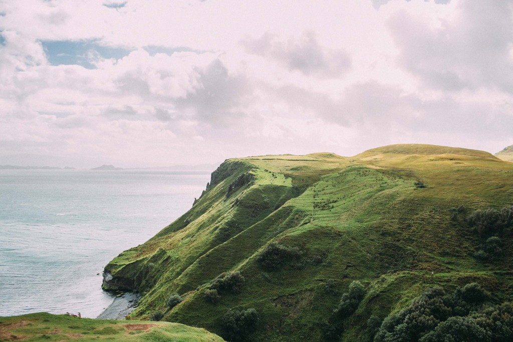 nicholas-lau-photo-photography-scotland-isle-of-skye-wanderlust-film-carmencita-lab-fine-art-cliffs-sun-rocks-ocean-sea-side