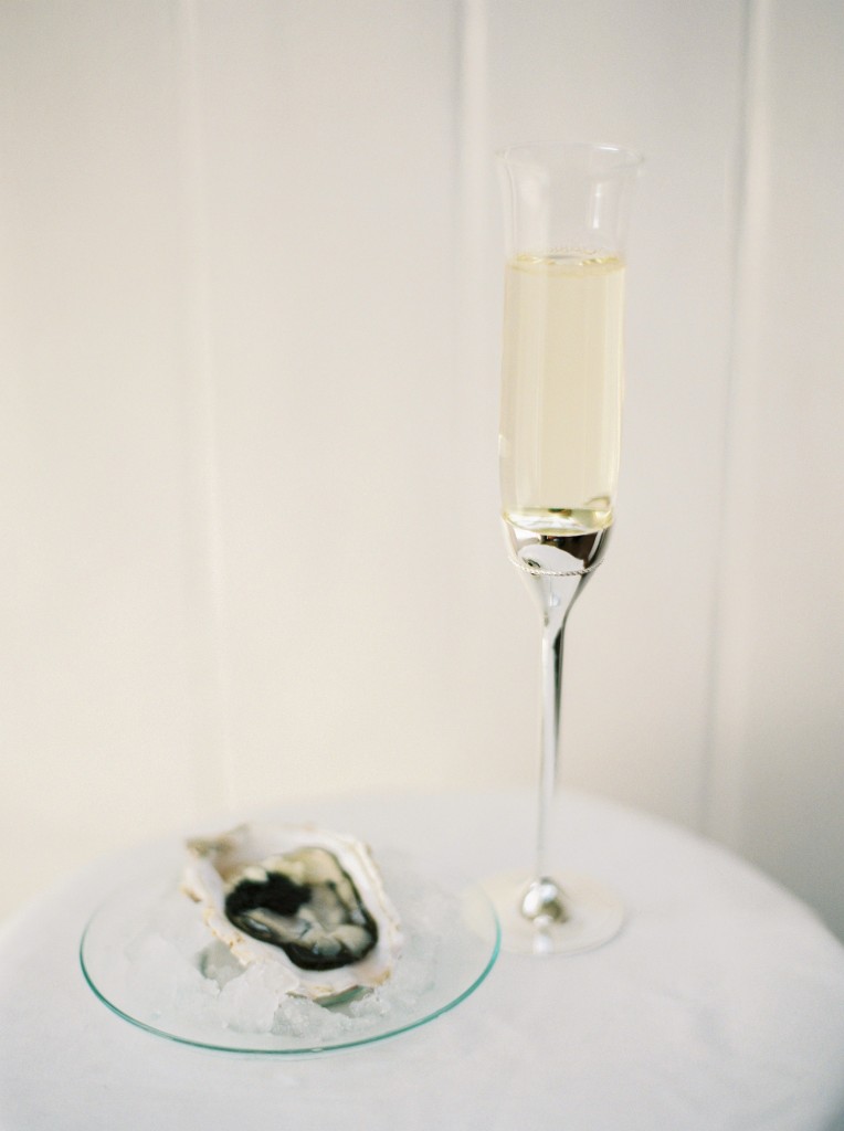 nicholas-lau-photo-photography-oyster-oysters-fruit-de-mer-seafood-lifestyle-film-fuji-contax-645-billingsgate-london-market-maldon-champagne-glass-flute-ice-garlic-cavier-delicious