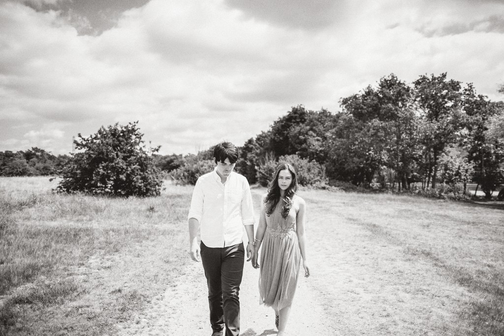 Nicholas-lau-photo-photography-fine-art-wedding-engagement-london-uk-photographer-wanstead-park-summer-love-cute-couple-la-land-garden-black-white