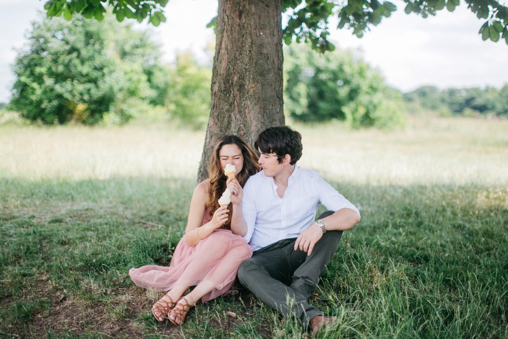 Nicholas-lau-photo-photography-fine-art-wedding-engagement-london-uk-photographer-wanstead-park-summer-love-cute-couple-la-land-garden-smooshing-icecream-in-her-face