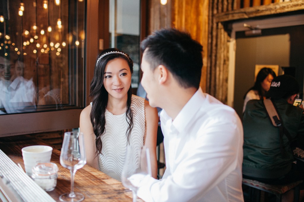 nicholas-lau-photo-photography-St-Dunstan-in-the-East-church-cathedral-london-landmark-engagement-chinese-couple-photoshoot-borough-market-rabot-cafe-coffee-date-chocolate-foodie-happy