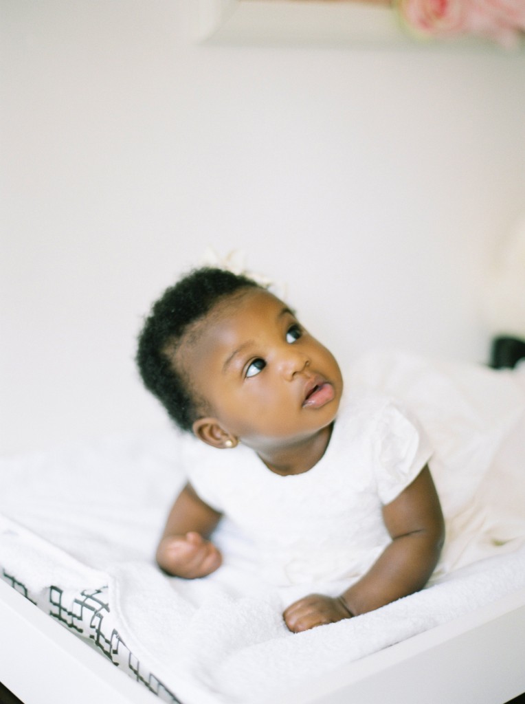 nicholas-lau-photo-photography-film-family-portraits-nigerian-black-london-fore-baby-infant-contax-645-fuji-fuji400h-canadian-film-lab-canon-eos3-medium-format-34-curious