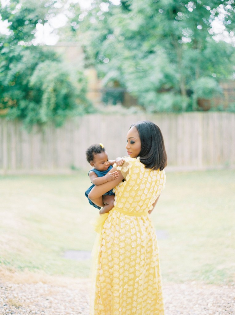 nicholas-lau-photo-photography-film-family-portraits-nigerian-black-london-fore-baby-infant-contax-645-fuji-fuji400h-canadian-film-lab-canon-eos3-medium-format-37-yellow-dress